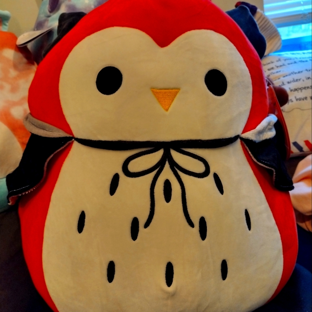 Demi Halloween 17 in squishmallow